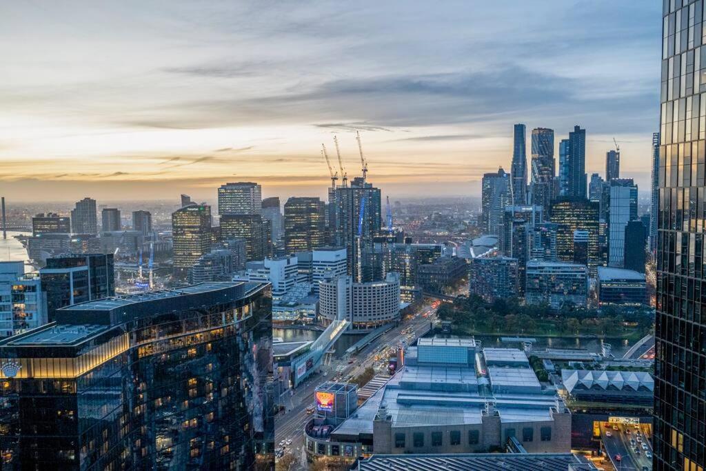 Ferienwohnung Luxe Haven - 42Nd Floor Panoramic City Views Melbourne City Exterior foto