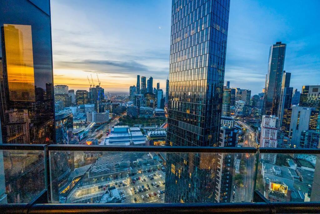 Ferienwohnung Luxe Haven - 42Nd Floor Panoramic City Views Melbourne City Exterior foto